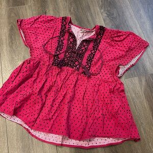 🌿5/$10🌿Like New Pink Knox Rose Shirt